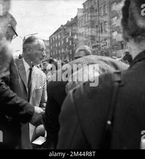 Der Parteitag der rechtsextremistischen Nationaldemokratischen Partei ...