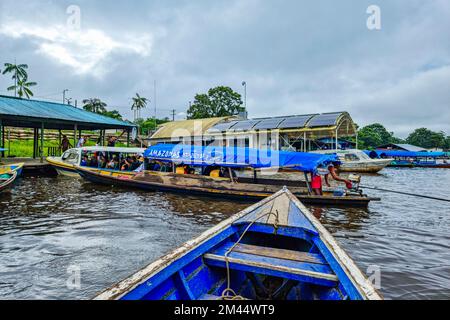 Bootstour auf dem Amazonas, Leticia, Kolumbien Stockfoto