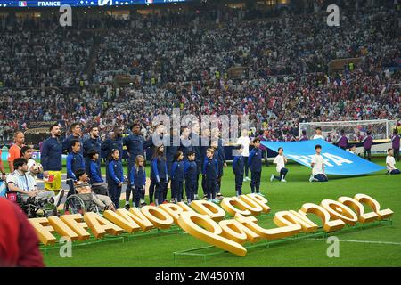 18. Dezember 2022, Lusail Iconic Stadium, Doha, QAT, FIFA-Weltmeisterschaft 2022, Finale, Argentinien gegen Frankreich, auf dem Bild die französische Mannschaft auf der Nationalhymne. Stockfoto