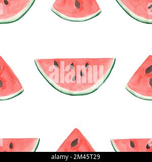 Wassermelone in Aquarellfarben schneidet nahtlose Muster, handgemalte Fruchtmuster. Sommerdarstellung. Exotische rote Fruchtklammerkunst. Stockfoto