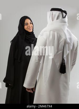 Ein arabisches Paar, das redet. Stockfoto