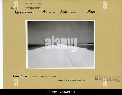 Straße in Florida. Originalüberschrift: Overseas Highway in Florida. Aufgenommen von J. K. Hillers - Mai 1938. Bundesstaat: Florida. Stockfoto