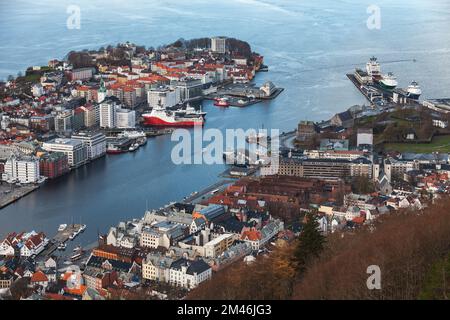 Bergen, Norwegen - 19. November 2017: Bergen Harbour, Luftaufnahme Stockfoto