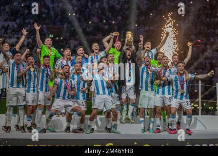 Lusail, Catar. 18.. Dezember 2022. Argentinien gegen Frankreich, Spiel gültig für das Finale der FIFA-Weltmeisterschaft 2022 im Lusail International Stadium, Doha, Katar Gutschrift: Juan Antonio Sánchez/FotoArena/Alamy Live News Stockfoto