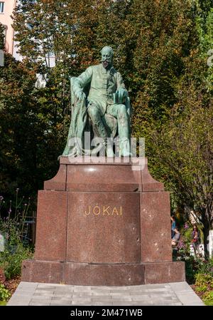 Statue von Mor Jokai, ungarischer Schriftsteller, Andrassy Avenue, Budapest, Ungarn Stockfoto