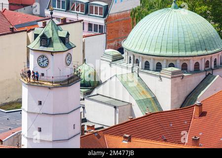 Trencin (Trentschin): Trencin Altstadt von Schloss, Dolná brána („Unteres Tor“), Synagoge in , , Slowakei Stockfoto