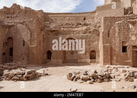 Das Kloster von Anba Hatre, auch bekannt als St. Simeon, Assuan, Ägypten Stockfoto