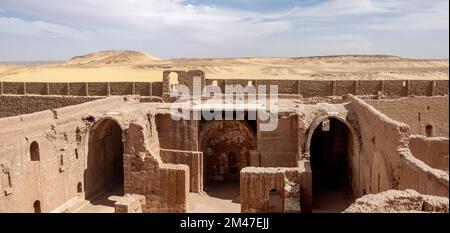 Das Kloster von Anba Hatre, auch bekannt als St. Simeon, Assuan, Ägypten Stockfoto