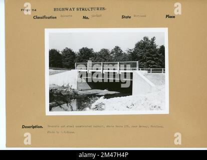 Beton- und Stahlkanal, State Route 176, bei Dorsey, Maryland. Originalüberschrift: Aus Beton und Stahl konstruierter Kanal, State Route 176, nahe Dorsey, Maryland. Foto: T. W. Kines. Bundesstaat: Maryland. Stockfoto