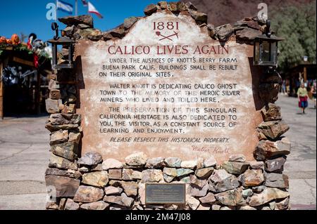 Detail des Schildes der Geistergräberstadt Calico, in der Wüste des Fernen Westens Stockfoto