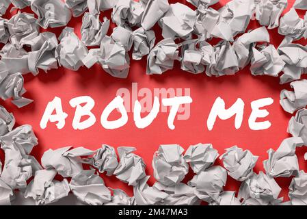 Handschriftlicher Text über mich. Word for My Personal Characteristics Informationen „Gefällt mir“ und „Abneigung“ Stockfoto