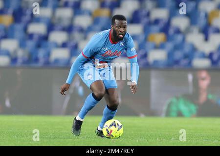 Neapel, Italien. 17.. Dezember 2022. Tanguy Ndombele von SSC Napoli während des Freundschaftsspiels zwischen SSC Napoli und Villarreal CF im Stadion Diego Armando Maradona in Neapel (Italien) am 17.. Dezember 2022. Foto: Cesare Purini/Insidefoto Credit: Insidefoto di andrea staccioli/Alamy Live News Stockfoto