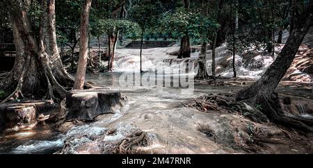 Sai Yok Noi Wasserfall Thailand Stockfoto