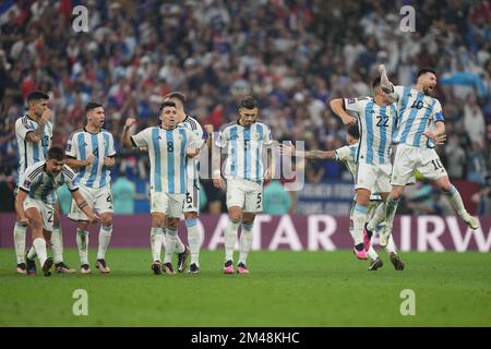 Lusail, Katar. 18.. Dezember 2022. Lusail Stadium LUSAIL, KATAR - 18. DEZEMBER: Der Spieler Argentiniens feiert nach dem Sieg im Lusail Stadium am 18. Dezember 2022 in Lusail, Katar, das Finale der FIFA-Weltmeisterschaft Katar 2022. (Foto: Florencia Tan Jun/PxImages) (Florencia Tan Jun/SPP) Kredit: SPP Sport Press Photo. Alamy Live News Stockfoto