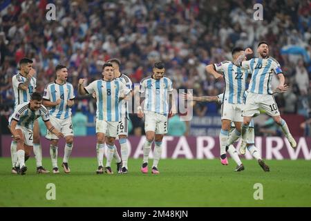 Lusail, Katar. 18.. Dezember 2022. Lusail Stadium LUSAIL, KATAR - 18. DEZEMBER: Der Spieler Argentiniens feiert nach dem Sieg im Lusail Stadium am 18. Dezember 2022 in Lusail, Katar, das Finale der FIFA-Weltmeisterschaft Katar 2022. (Foto: Florencia Tan Jun/PxImages) (Florencia Tan Jun/SPP) Kredit: SPP Sport Press Photo. Alamy Live News Stockfoto