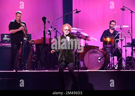 Padua, Italien. 15.. Dezember 2022. Simply Red während der Simply Red - Blue Eye Soul Tour 2022, Musikkonzert in Padua, Italien, Dezember 15 2022 Kredit: Independent Photo Agency/Alamy Live News Stockfoto