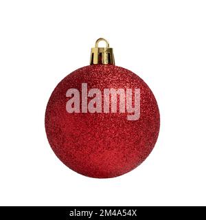 Rot glitzernder Weihnachtsball isoliert auf weißem Hintergrund. Stockfoto