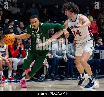 Dezember 18 2022 Moraga, CA USA Der Colorado State Guard John Tonje (1) fährt während des NCAA Männer Basketballspiels zwischen Colorado State Rams und den Saint Mary's Gaels zum Basketball. Colorado State schlägt Saint Mary's 62-60 im University Credit Union Pavilion Moraga Calif Thurman James/CSM Stockfoto