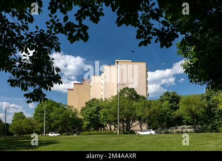 Ehemalige sowjetische Betonblockhäuser in Osteuropa Stockfoto