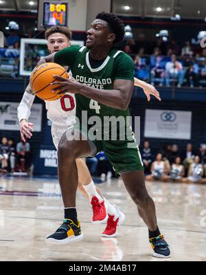 Dezember 18 2022 Moraga, CA USA Colorado State Guard Isaiah Stevens (4) geht beim NCAA Männer Basketballspiel zwischen Colorado State Rams und den Saint Mary's Gaels auf den Korb.Colorado State besiegte Saint Mary's 62-60 im University Credit Union Pavilion Moraga Calif Thurman James/CSM Stockfoto