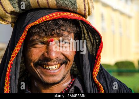 Sabrimala-Pilger aus Karnataka besucht Mysore auf seiner Pilgerreise Stockfoto