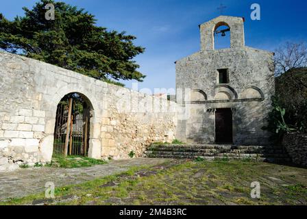 Die Kirche Santa Maria di Cea Stockfoto