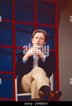 Italienischer Journalist Vittorio Feltri bei der Fernsehsendung Maurizio Costanzo Show, Rom, Italien 1994 Stockfoto