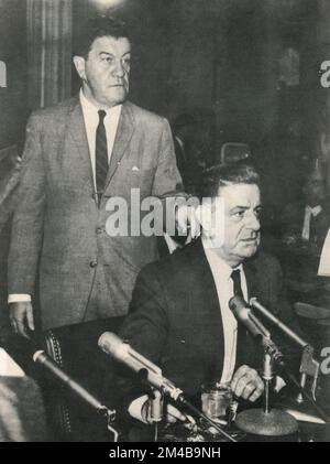 Der amerikanische Mafioso Joe Valachi sagt vor dem Kefauver-Komitee aus, USA 1960er Stockfoto