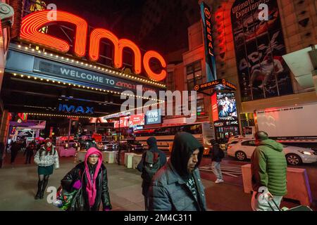 Regal und AMC Empire 25 Kinos am Times Square in New York am Mittwoch, den 14. Dezember 2022. ( ÊRichard B. Levine) Stockfoto