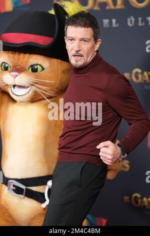 Madrid, Spanien. 20.. Dezember 2022. Schauspieler Antonio Banderas besucht die Fotokonferenz „El Gato Con Botas: El Ultimo Deseo“ (Kuss in Boots: Der letzte Wunsch) im Urso Hotel in Madrid. Kredit: SOPA Images Limited/Alamy Live News Stockfoto