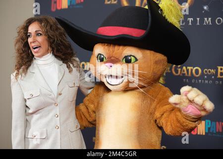 Sänger Rosario Flores besucht die Fotokonferenz „El Gato Con Botas: El Ultimo Deseo“ (Kuss in Boots: Der letzte Wunsch) im Urso Hotel in Madrid. (Foto: Atilano Garcia / SOPA Images / Sipa USA) Stockfoto