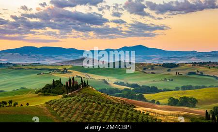 Sonnenaufgang in Val d ' Orcia Stockfoto