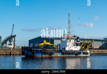 Forth Sentinel Utility Shipping Leith Harbour, Edinburgh, Schottland, Vereinigtes Königreich Stockfoto