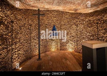 Brünn-Ossarium unter der St. Jakobskirche - Brünn, Tschechische Republik Stockfoto