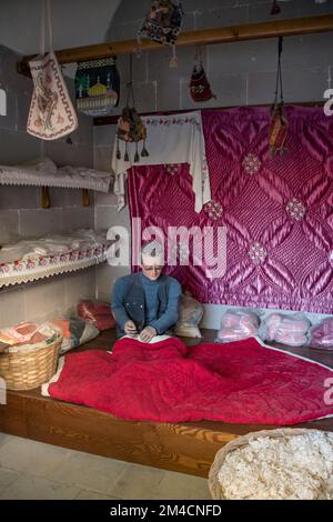 Anatolisches traditionelles Kunsthandwerk im Stadtteil Battalgazi der Provinz Malatya, Ostanatolien der Türkei Stockfoto