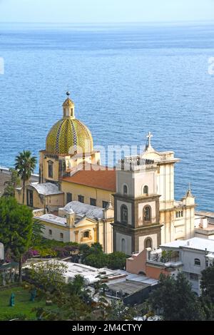 Positano Kirche, Amalfiküste - Positano, Italien Stockfoto