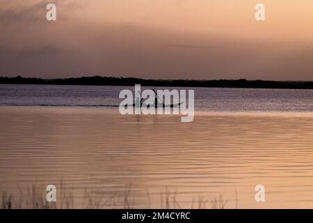 Sonnenaufgang in Bacalar Laguna Stockfoto