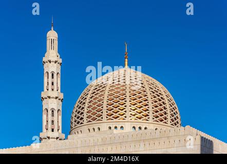 Kuppel und Minarett, Sultan Qaboos große Moschee, Muscat, Oman Stockfoto
