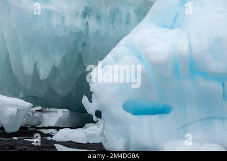 Vega Island alias Devil Island. Nahaufnahme von gemahlenen Eisbergen. Stockfoto