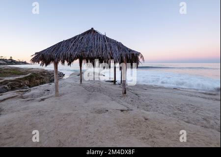 Die Surfbude am Windansea Beach in La Jolla, Kalifornien Stockfoto