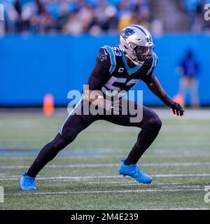 Charlotte, NC, USA. 18.. Dezember 2022. Carolina Panthers Defensive End Brian Burns (53) eilt während der zweiten Hälfte des NFL-Kampfes in Charlotte, NC. (Scott Kinser/Cal Sport Media). Kredit: csm/Alamy Live News Stockfoto