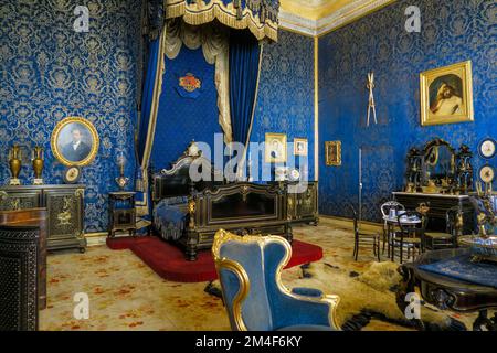 Königin Dona Maria Pia von Savoys Schlafzimmer im Palast von Ajuda in Lissabon, Portugal, Europa Stockfoto