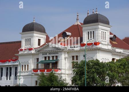 Yogyakarta, Zentraljava, Indonesien - 24. April 2022 : Bank Indonesia Heritage Building in Malioboro, Yogyakarta. Die Bank Indonesia gehört zu den Indon Stockfoto