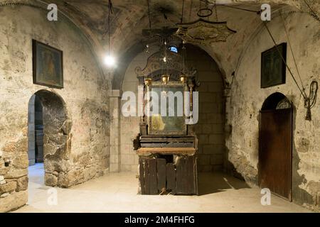 Altar in der syrischen Kapelle. Kirche des Heiligen Grabes. Jerusalem, Israel Stockfoto