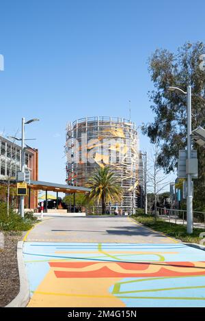 Perth, WA, Australien – Wärmespeicher an der Business School und der School of Physiotherapie an der Curtin University von JCY Architects Stockfoto