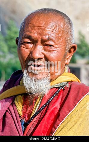 Porträt eines Mönchs aus Hemis Gompa. Stockfoto