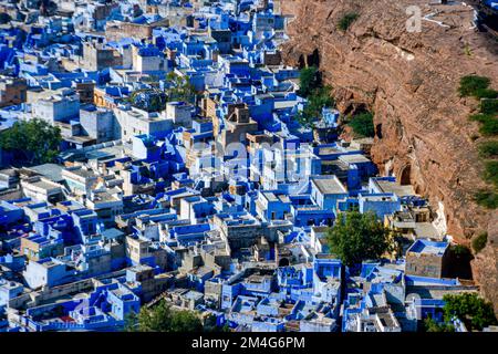 Häuser der "Blauen Stadt" Jodhpur von Meherangarh-Fort gesehen. Jodhpur, Indien Stockfoto