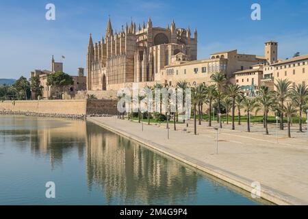 Südostansicht der Kathedrale, Catedral de Palma de Mallorca, Palma, Mallorca, Spanien Stockfoto