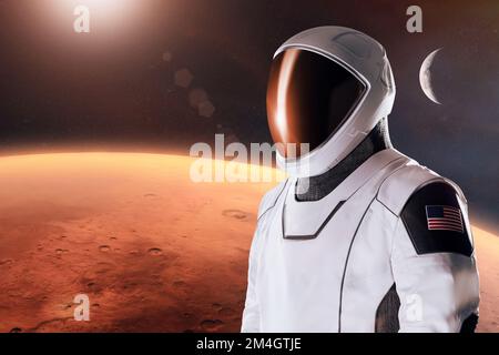 Astronaut im Weltraum auf dem Hintergrund des Mars. Elemente dieses Bildes, die von der NASA eingerichtet wurden. Stockfoto