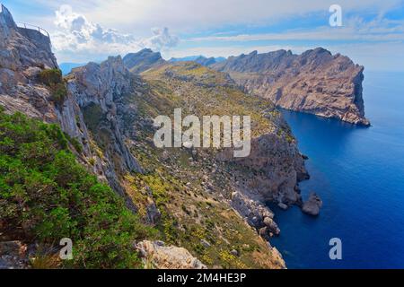 Draufsicht auf den Cap de Formentor, Mallorca, Balearen, Spanien, das Mittelmeer, Europa Stockfoto